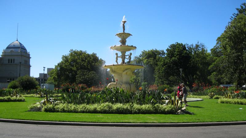 Uno de los muchos parques , en Melbourne . 